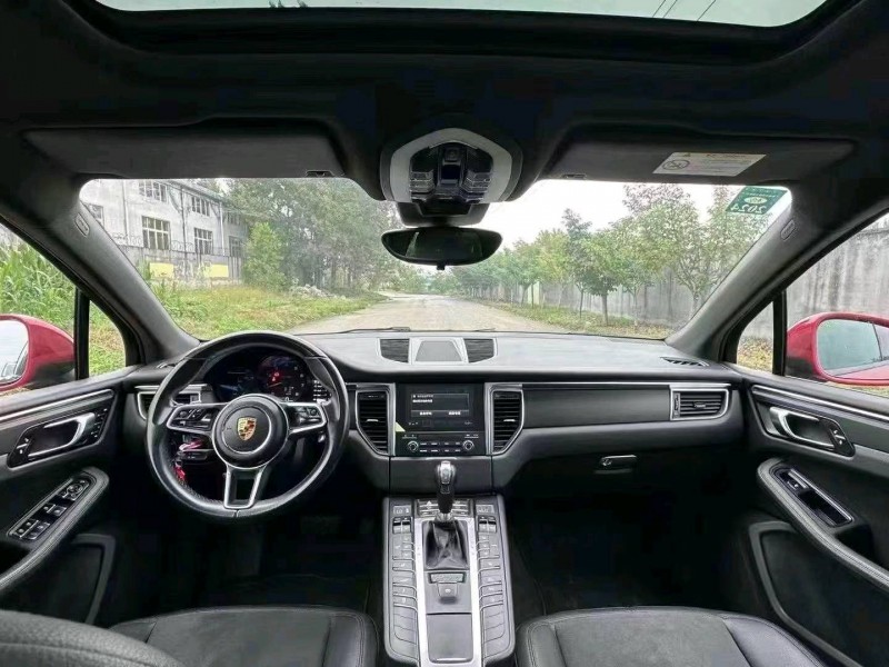东营18年保时捷Macan8