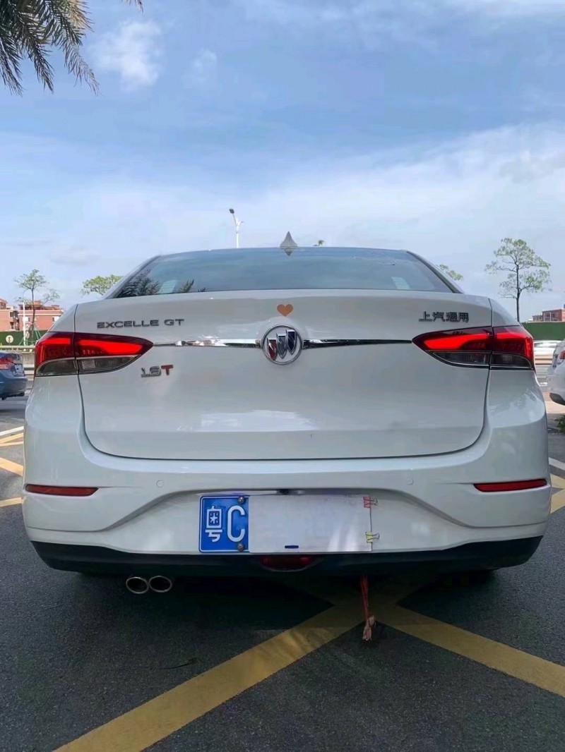 深圳20年别克英朗2