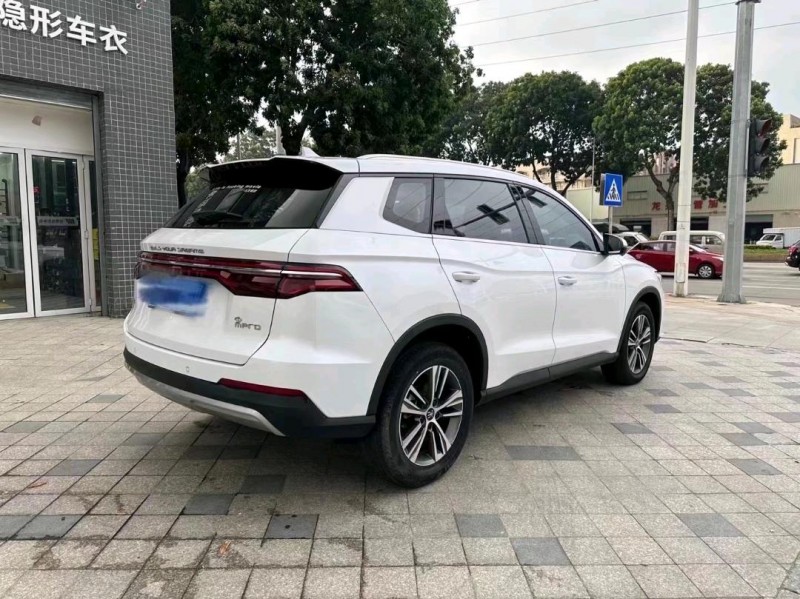 珠海21年比亚迪宋5