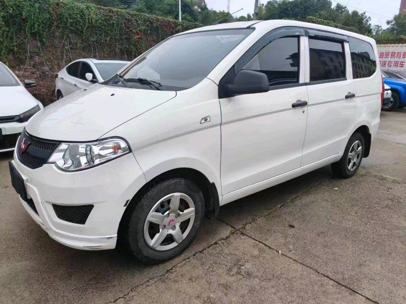 衡陽20年五菱汽車宏光3