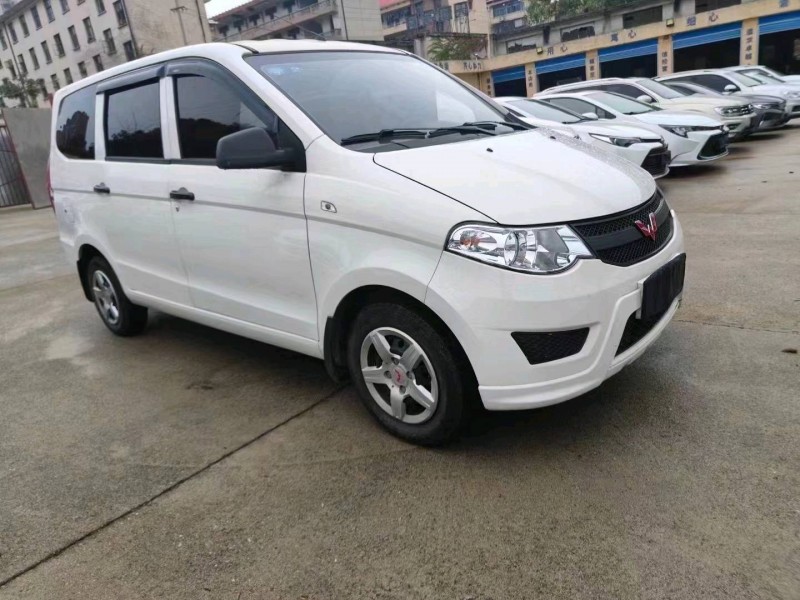 衡陽20年五菱汽車宏光4