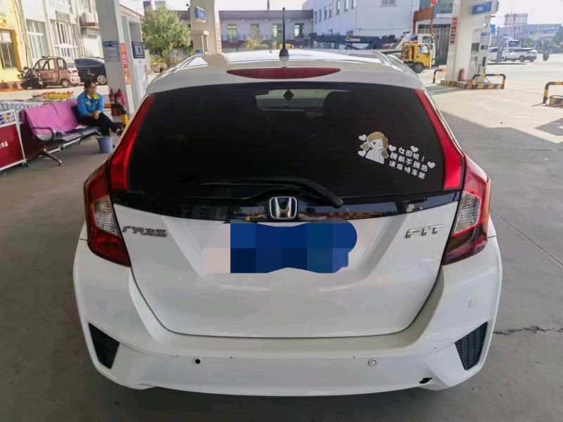 保定17年本田飞度2