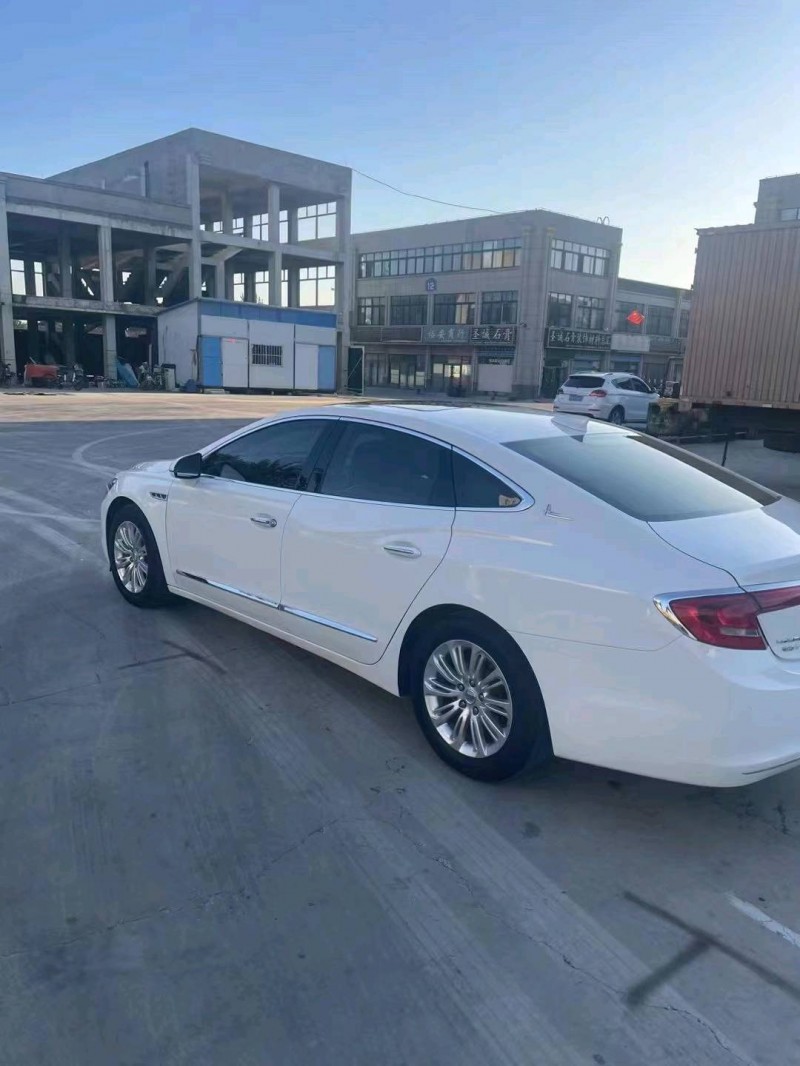 枣庄14年别克君越2