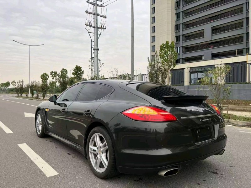 蚌埠12年保時捷帕拉梅拉4