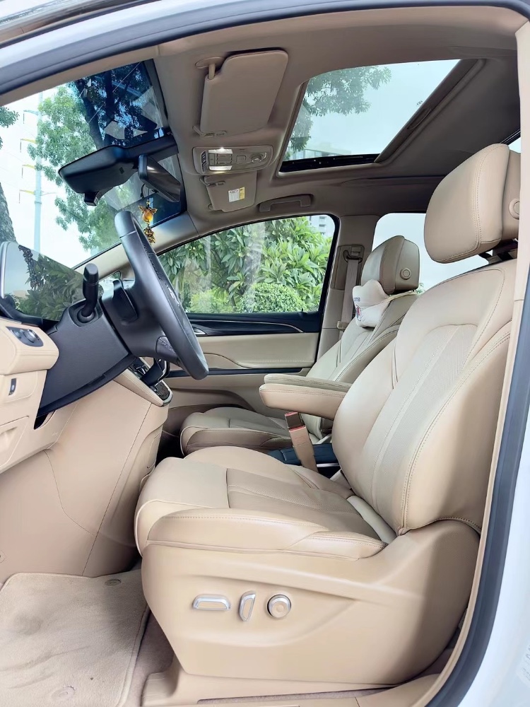 东莞21年别克GL84