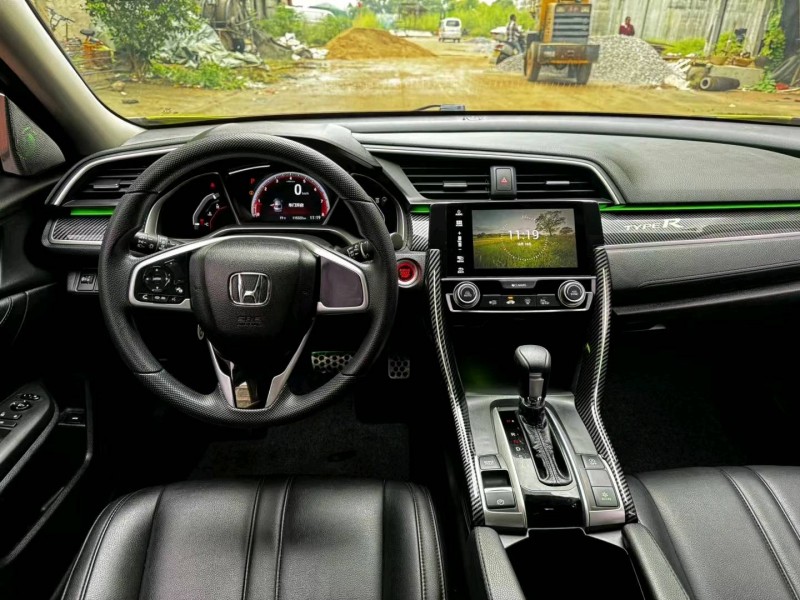 珠海19年本田思域6