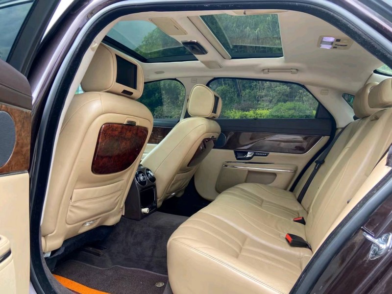 广州11年捷豹XJ8