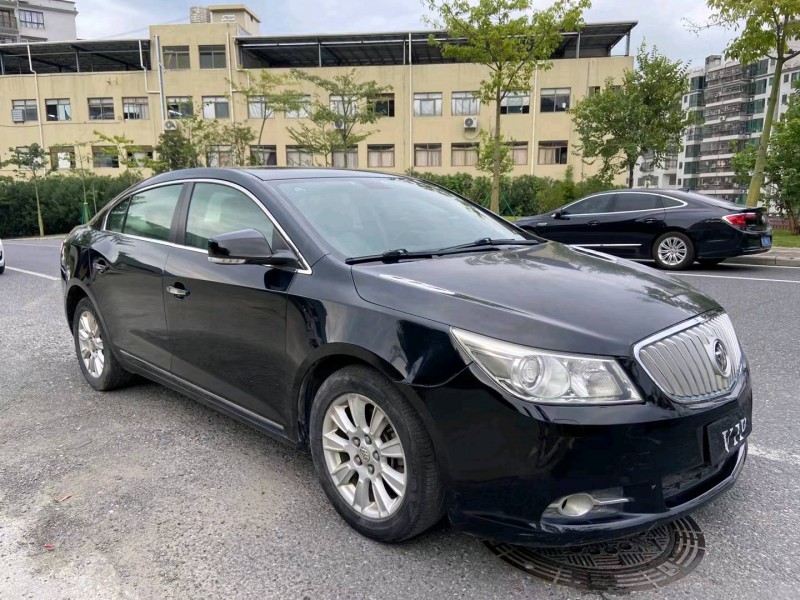 广州10年别克君越3