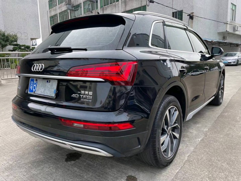中山22年奥迪Q54