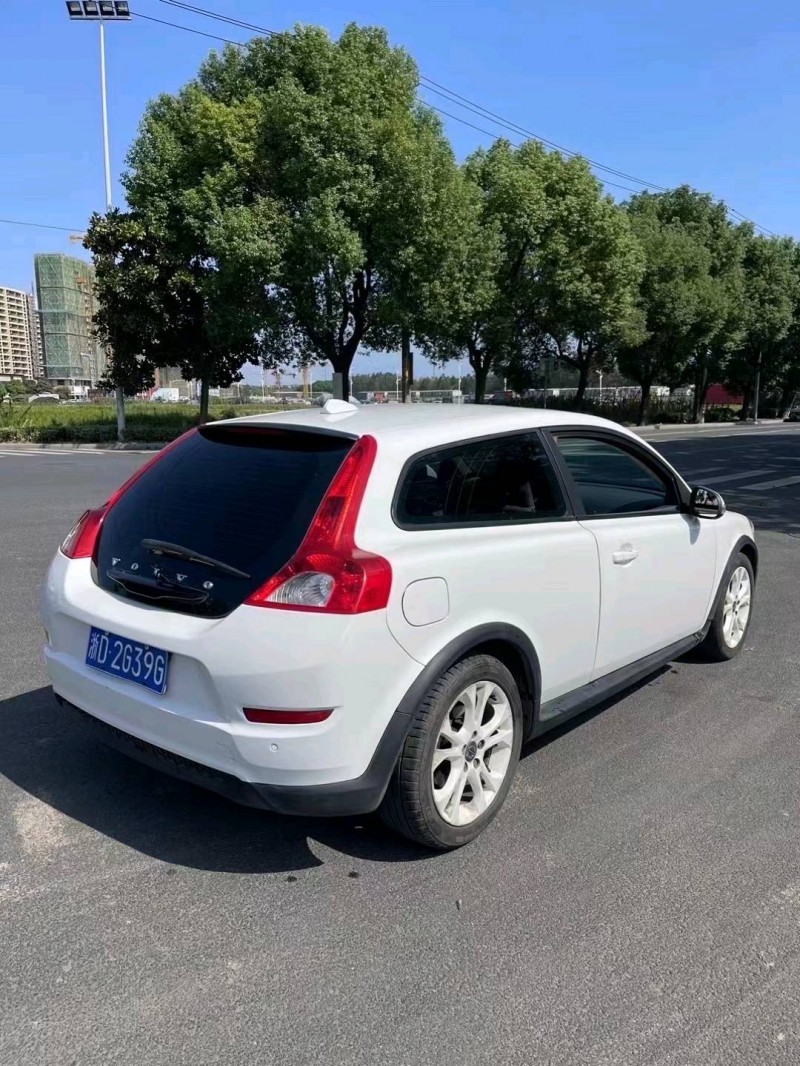 嘉兴13年沃尔沃C306