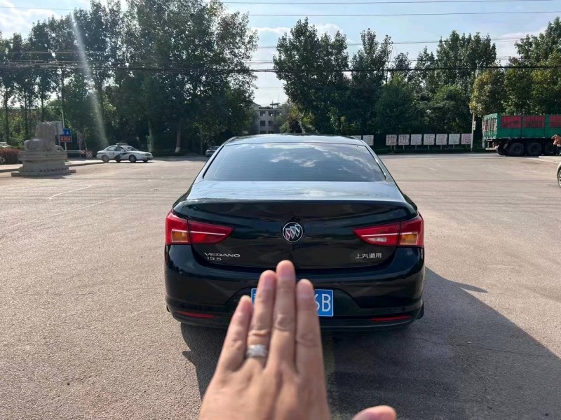 济南16年别克威朗4