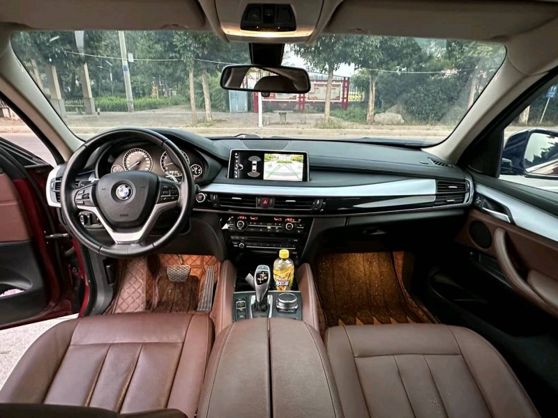 济南17年宝马X66