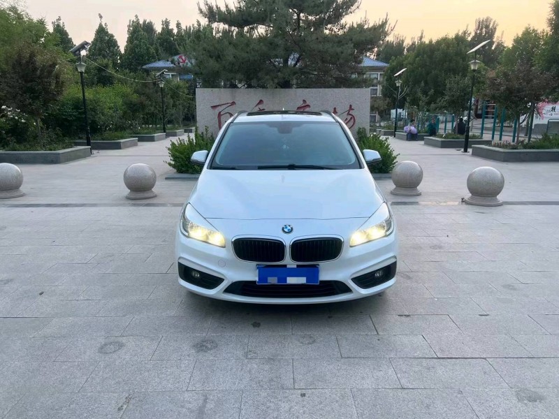 济南16年宝马2系1