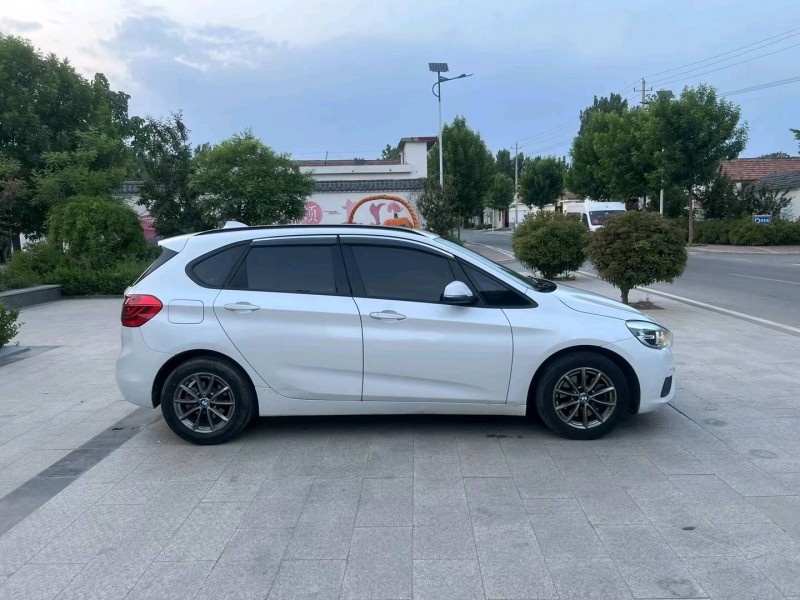 济南16年宝马2系7