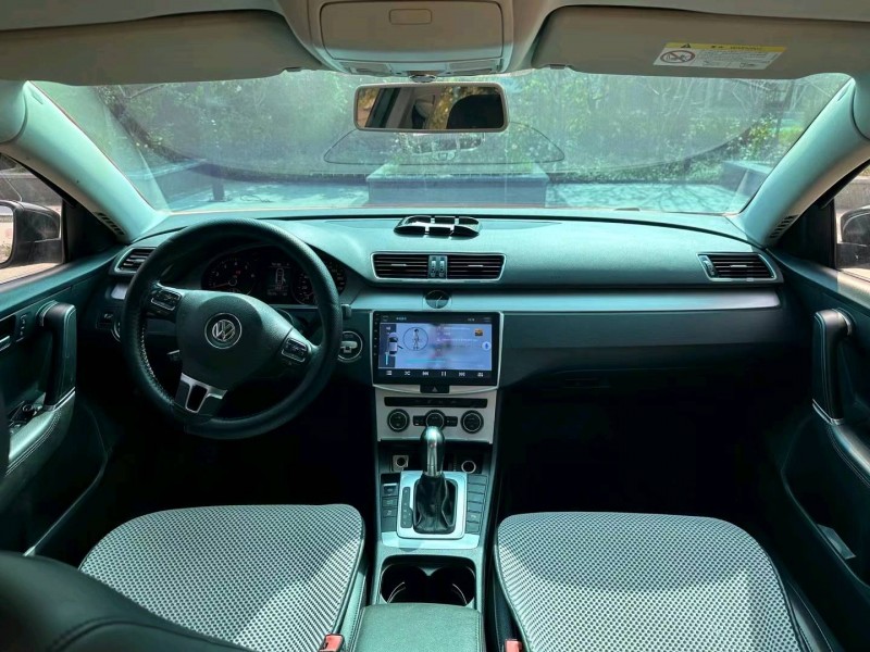 济南16年大众迈腾5