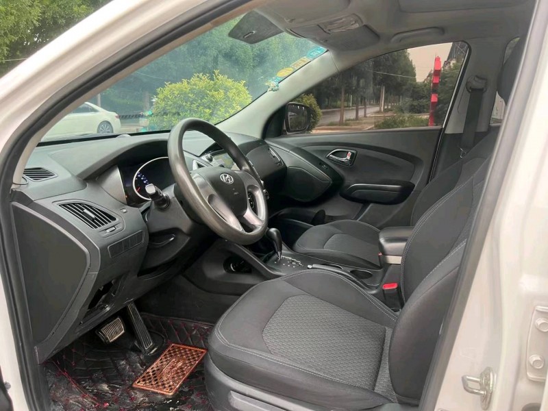 济南16年现代ix354