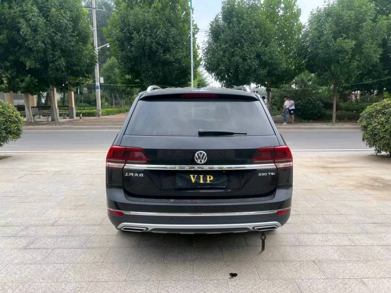 济南18年大众途昂9