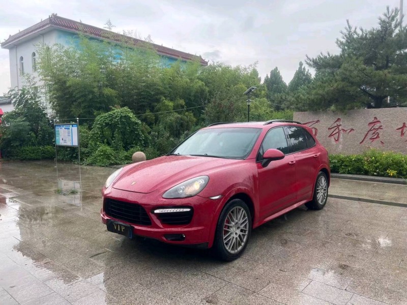 济南13年保时捷卡宴2
