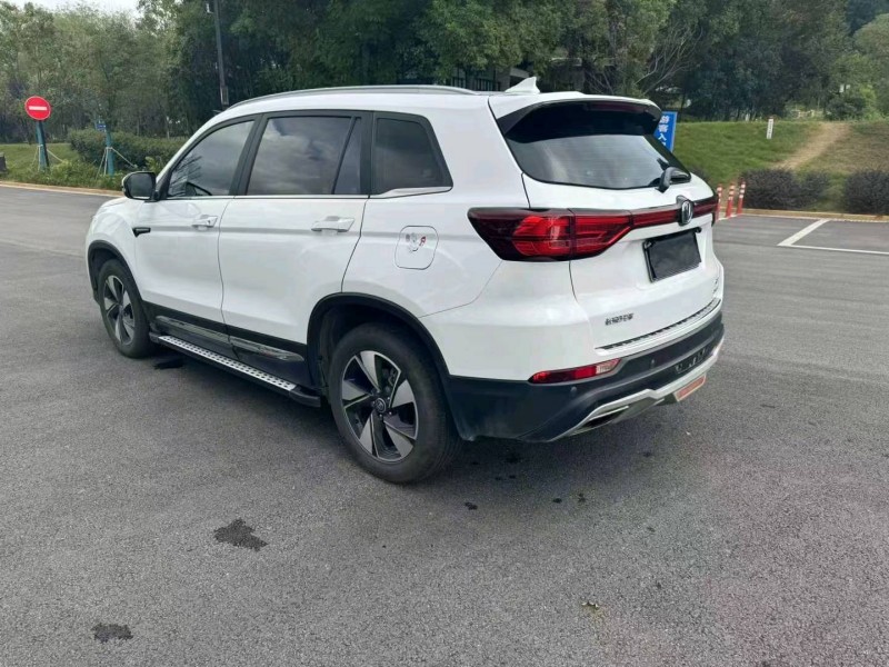 嘉兴19年长安汽车CS753