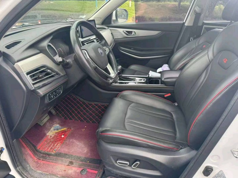 嘉兴19年长安汽车CS757