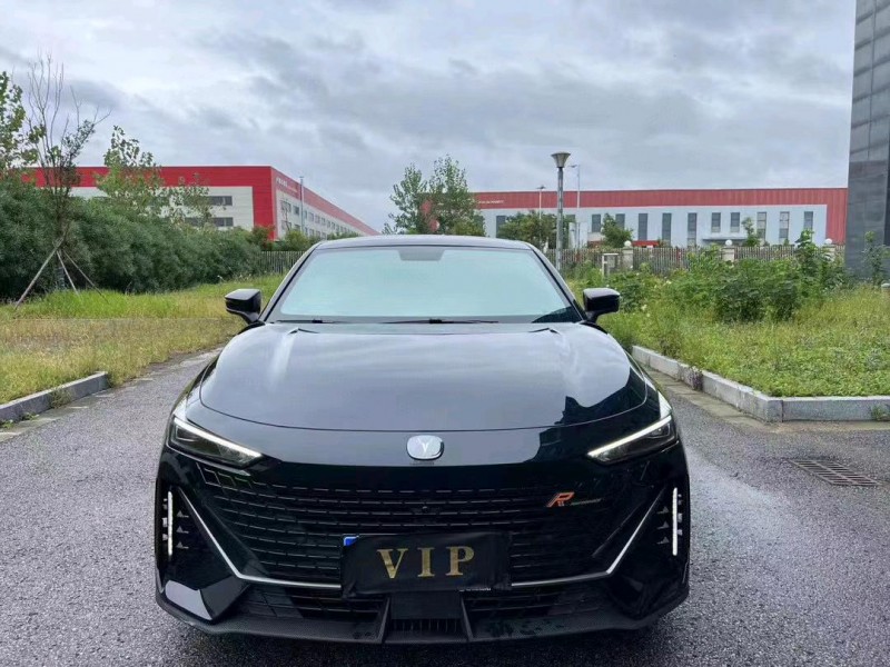 盐城23年长安汽车UNI-V1