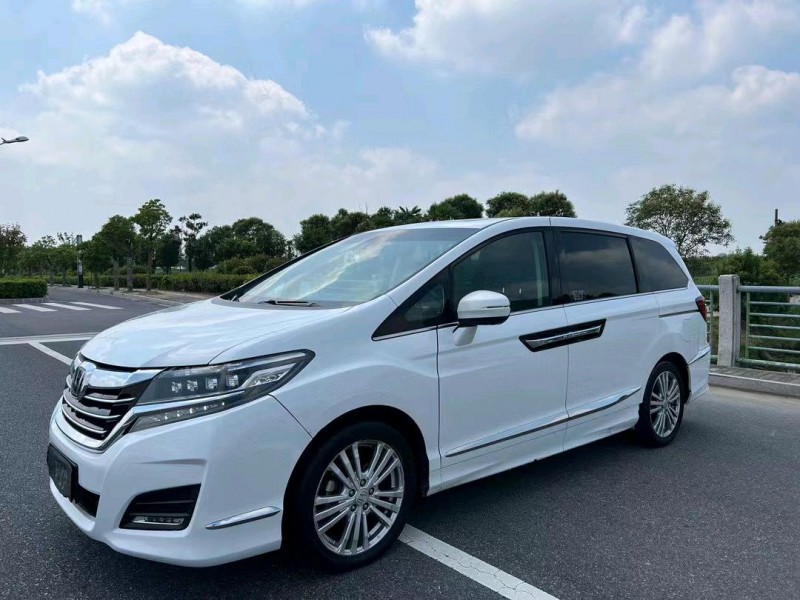 盐城16年本田艾力绅2