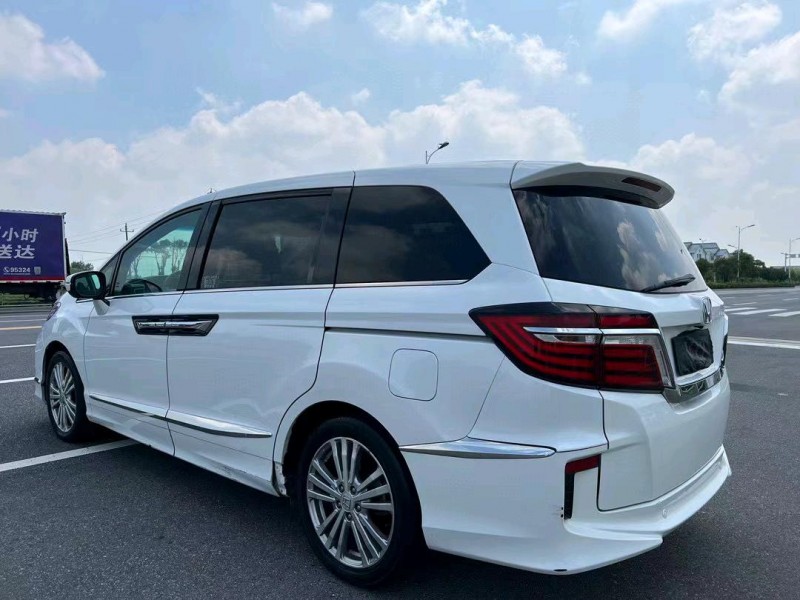 盐城16年本田艾力绅8