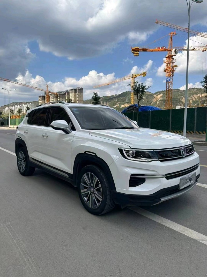 白銀19年長安汽車CS353
