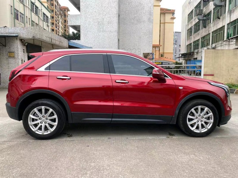 中山22年凯迪拉克XT42