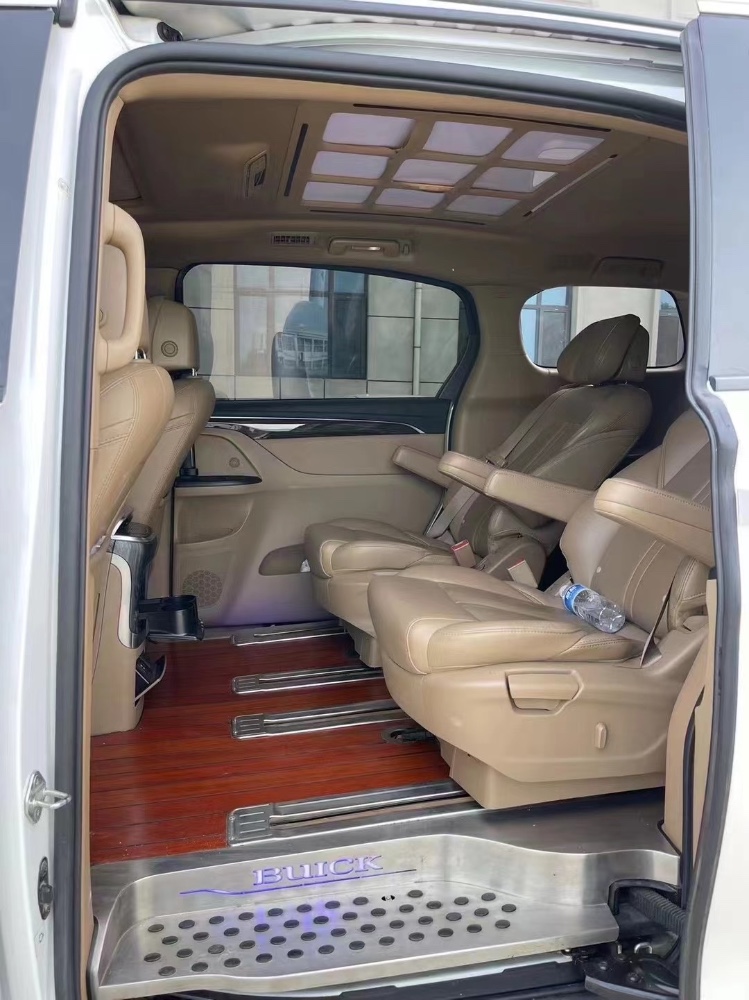 济南19年别克GL83