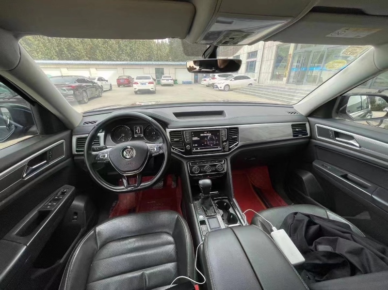 济南18年大众途昂7