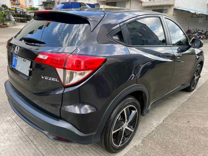 中山22年本田缤智5