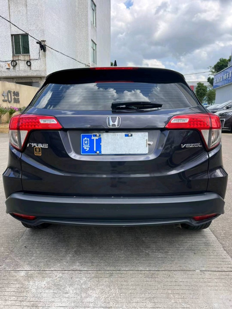 中山22年本田缤智8