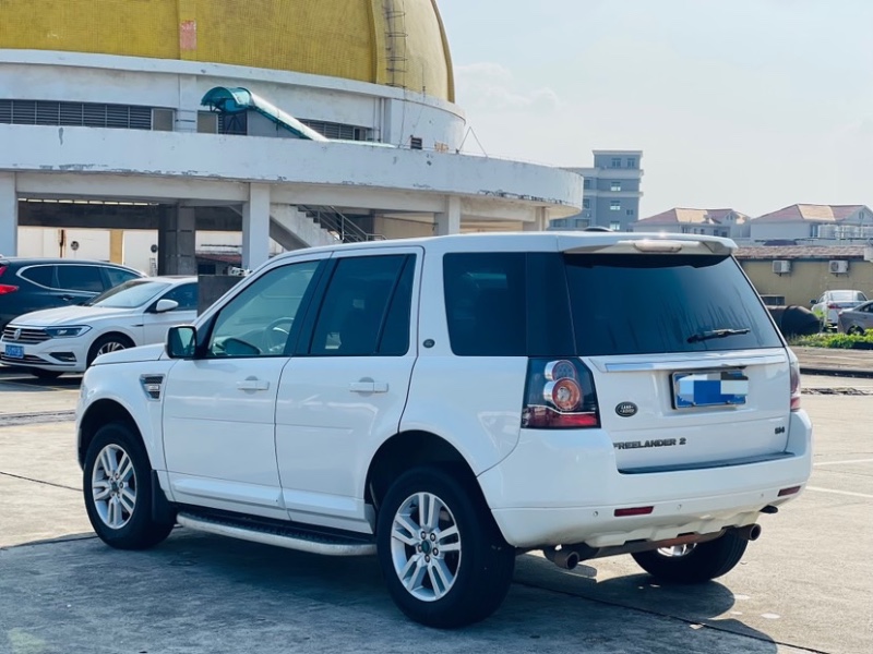 东莞14年路虎神行者8