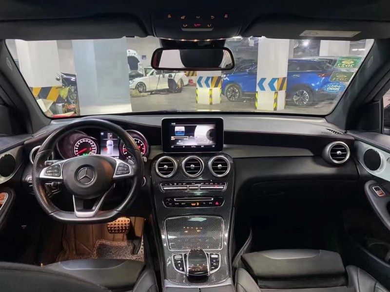 成都18年奔驰GLC7