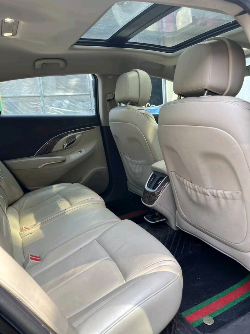 枣庄15年别克君越5