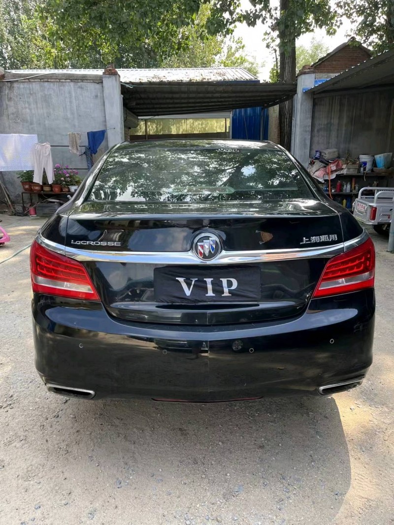 枣庄15年别克君越9