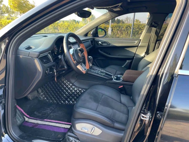 保定14年保时捷Macan4