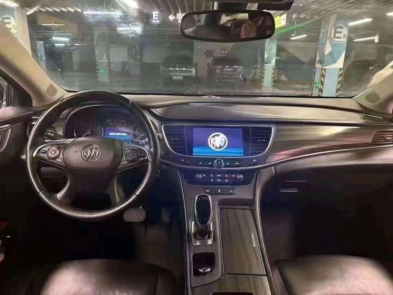 台州20年别克君越5