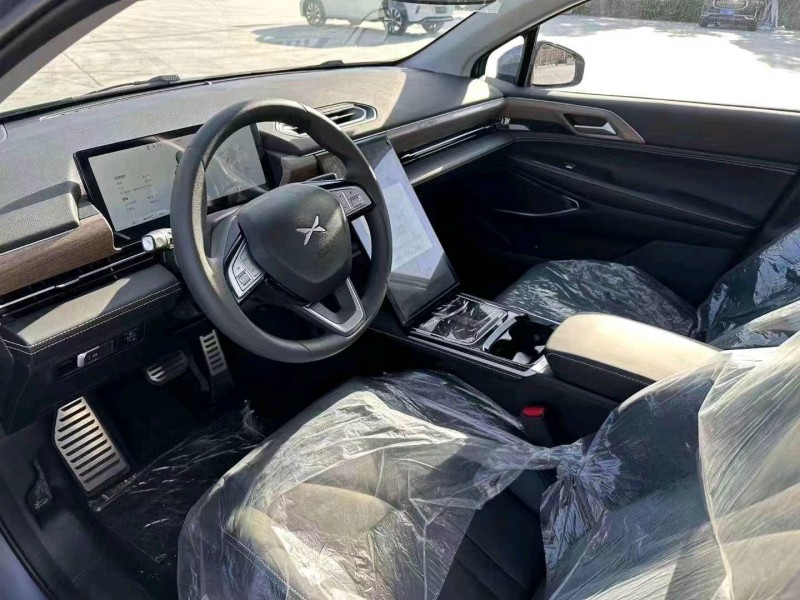 嘉興23年小鵬汽車P53