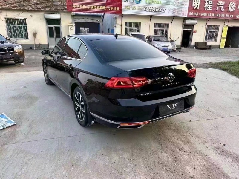 枣庄22年大众迈腾4