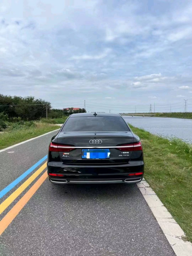 苏州21年奥迪A6L8