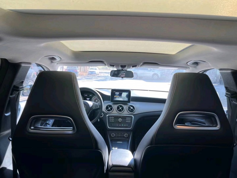 保定16年奔驰GLA5