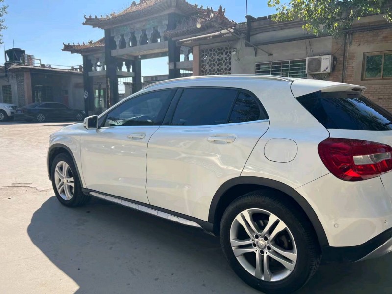 保定16年奔驰GLA6