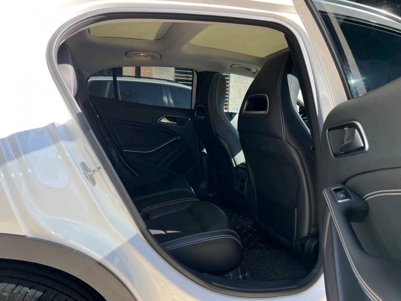 保定16年奔驰GLA7