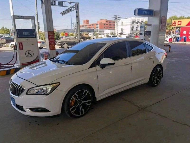 保定16年别克威朗2