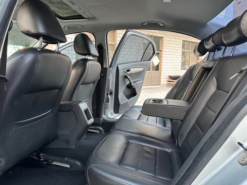 济宁14年大众朗逸7