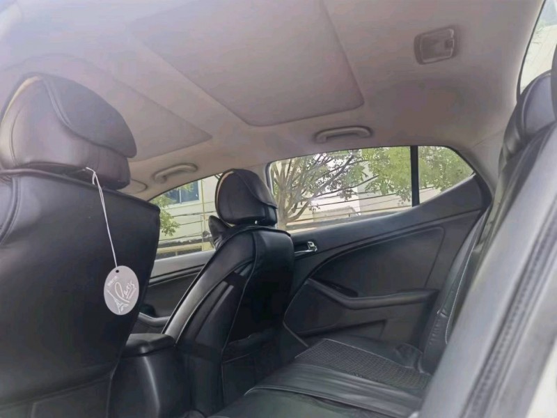 保定14年起亚K58