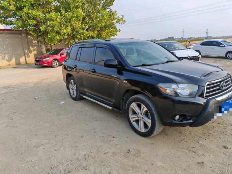 保定11年丰田汉兰达3