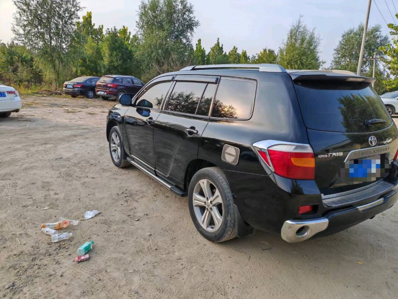 保定11年丰田汉兰达8